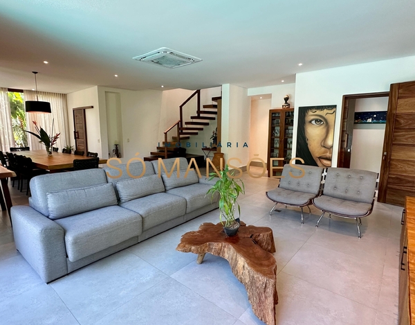 Linda casa de 252m² à venda no condomínio Falésia - Arraial D’Ajuda/BA. 