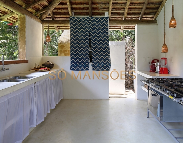 Linda casa de 327m² à venda no Condomínio Altos de Trancoso - Trancoso/BA.