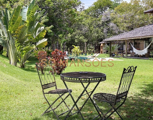 Linda casa de 327m² à venda no Condomínio Altos de Trancoso - Trancoso/BA.