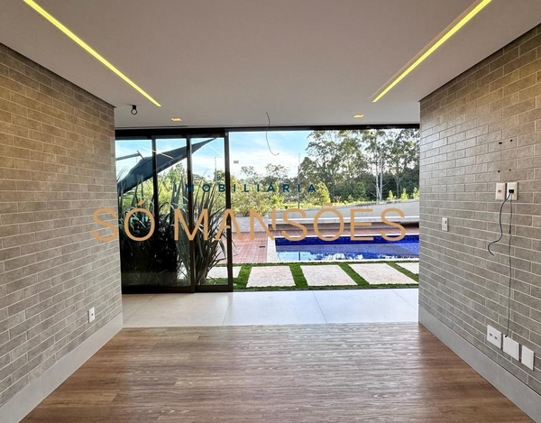 CASA À VENDA REFORMADA NO ALPHAVILLE LAGOA DOS INGLESES - OPORTUNIDADE ÚNICA!