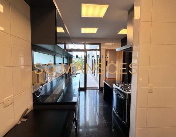 CASA À VENDA REFORMADA NO ALPHAVILLE LAGOA DOS INGLESES - OPORTUNIDADE ÚNICA!