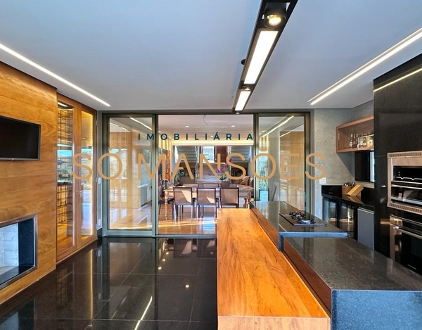 CASA À VENDA REFORMADA NO ALPHAVILLE LAGOA DOS INGLESES - OPORTUNIDADE ÚNICA!