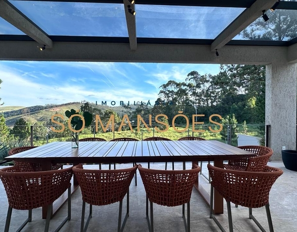 CASA À VENDA REFORMADA NO ALPHAVILLE LAGOA DOS INGLESES - OPORTUNIDADE ÚNICA!