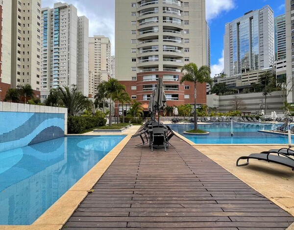 EXCELENTE APARTAMENTO COM 92M² DISPONÍVEL PARA VENDA NO BAIRRO VILA DA SERRA