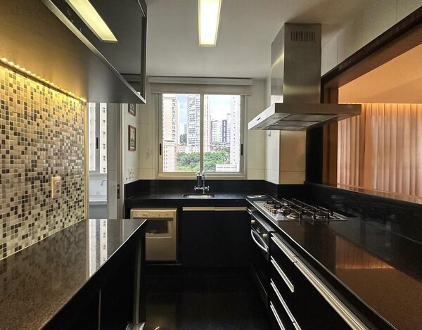 EXCELENTE APARTAMENTO COM 92M² DISPONÍVEL PARA VENDA NO BAIRRO VILA DA SERRA