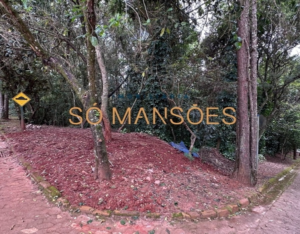 EXCELENTE LOTE COM PROJETO APROVADO À VENDA NO BOSQUE DA RIBEIRA.