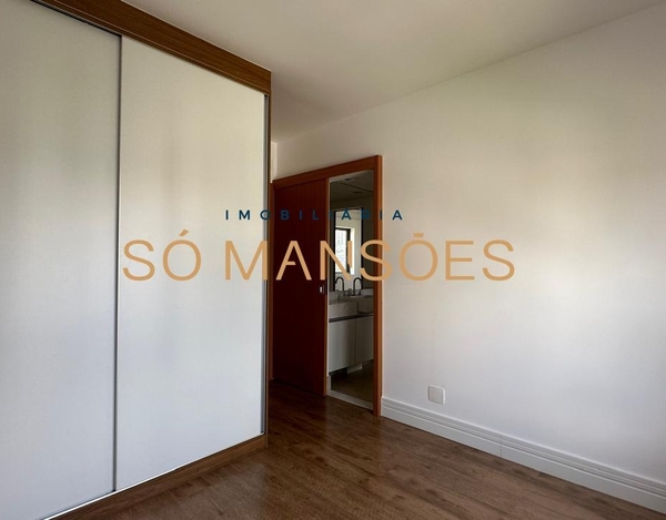 EXCELENTE APARTAMENTO COM 163M² DISPONÍVEL PARA VENDA NO BAIRRO VALE DO SERENO. 