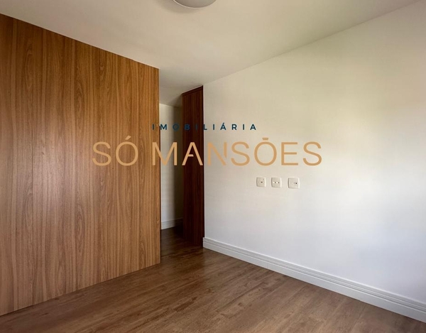 EXCELENTE APARTAMENTO COM 163M² DISPONÍVEL PARA VENDA NO BAIRRO VALE DO SERENO. 