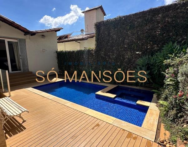 Casa de Alto Padrão de 390 m² à Venda com 1 Suíte e Spa no Santa Lúcia, Belo Horizonte - MG