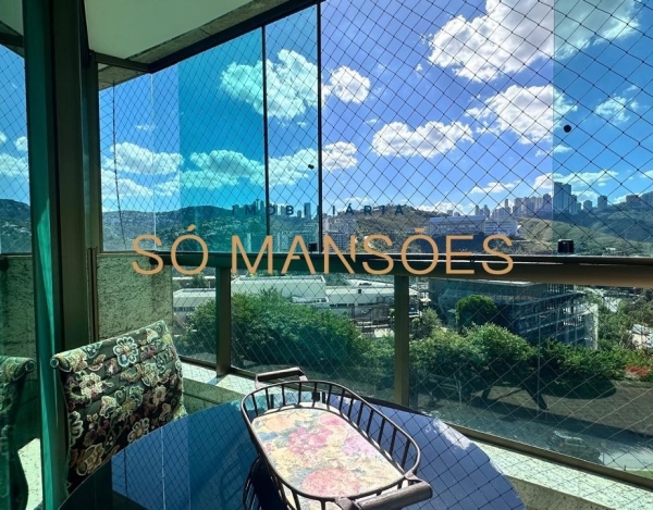 Apartamento de Alto Padrão de 321 m² à Venda com 4 Suítes e Spa no Vale dos Cristais, Nova Lima - MG