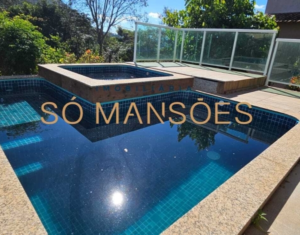 Casa de 320 m² à Venda com 3 Suítes e Vista Panorâmica no Veredas das Geraes, Nova Lima - MG