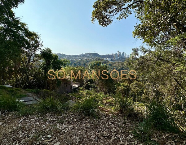 Oportunidade Única! Lote de 2.000m² com Vista Definitiva no Condomínio Vila Del Rey, Nova Lima/MG.