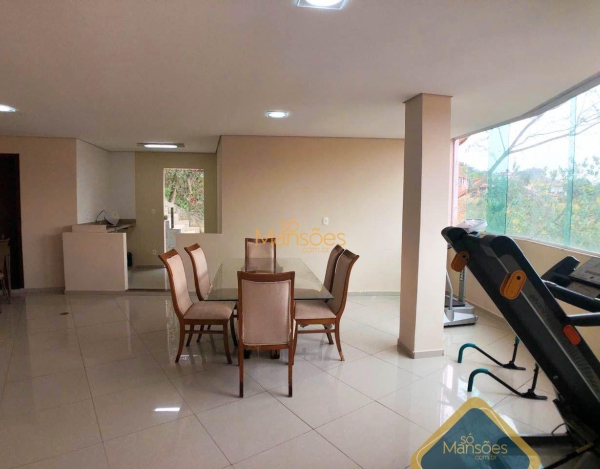 Casa de 650 m² de área construída em terreno de 870 m² no Veredas das Geraes.