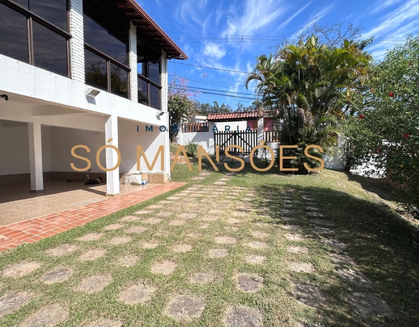 CASA COM EXCELENTE LOCALIZAÇÃO E FUNDO PARA ÁREA DE PRESERVAÇÃO À VENDA NO BOSQUE DO JAMBREIRO