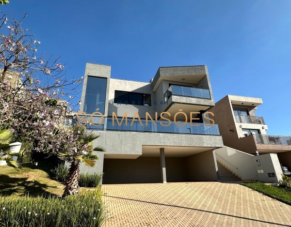 Casa Espaçosa de 368 m² à Venda com 4 Suítes e Vista para a Lagoa no Alphaville - Lagoa dos Ingleses, Nova Lima - MG