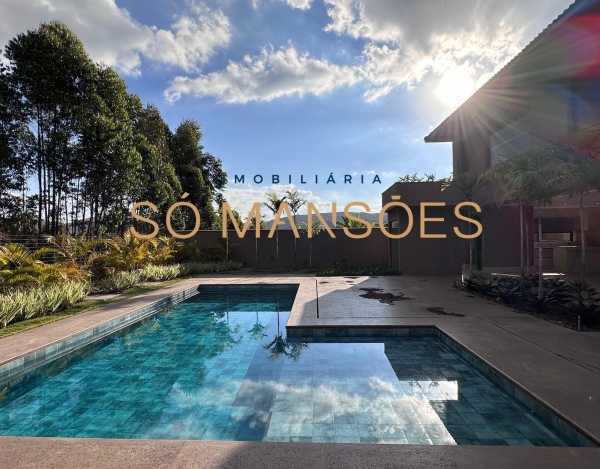 Casa de Luxo de 550 m² à Venda com 4 Suítes e Piscina Aquecida no Alphaville - Lagoa dos Ingleses, Nova Lima - MG