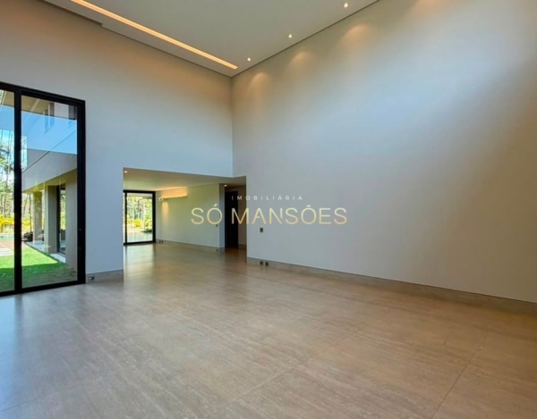 Casa à Venda no Alphaville Lagoa dos Ingleses, Nova Lima — 537m², 4 Suítes, Piscina Aquecida e 4 Vagas.