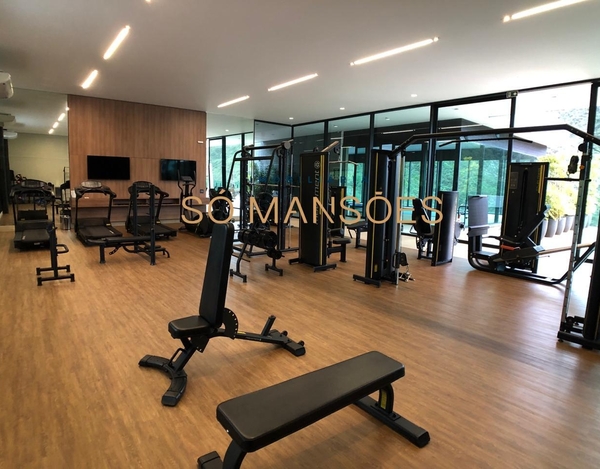 LOTE ESPETACULAR DE 2.300M² À VENDA NO CONDOMÍNIO QUINTAS DO MORRO