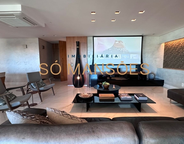 EXCELENTE APARTAMENTO 4 QUARTOS 265M² - LOCALIZAÇÃO PRIVILEGIADA À VENDA