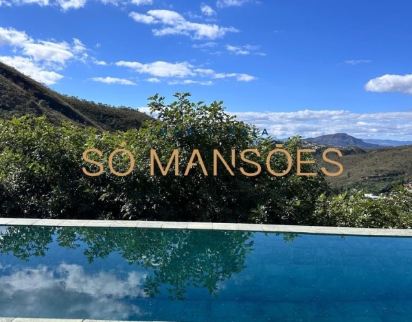 Casa Espaçosa de 344 m² à Venda com 4 Suítes e Vista Deslumbrante no Vila Alpina, Nova Lima - MG