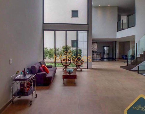 CASA IMPONENTE COM VISTA DEFINITIVA PARA LAGOA À VENDA NO ALPHAVILLE.
