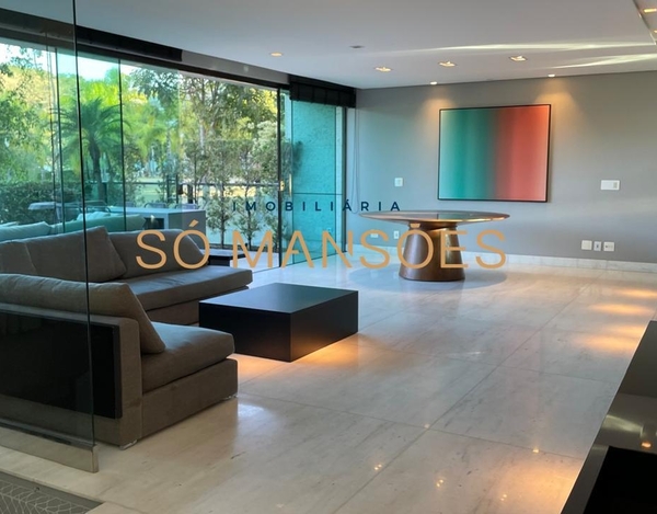 TRIPLEX NO VALE DOS CRISTAIS: Uma Vida de Luxo e Conforto em Meio à Natureza!