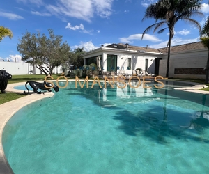 MAGNÍFICA CASA À VENDA NO ALPHAVILLE: UMA OPORTUNIDADE ÚNICA!