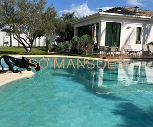 MAGNÍFICA CASA À VENDA NO ALPHAVILLE: UMA OPORTUNIDADE ÚNICA!