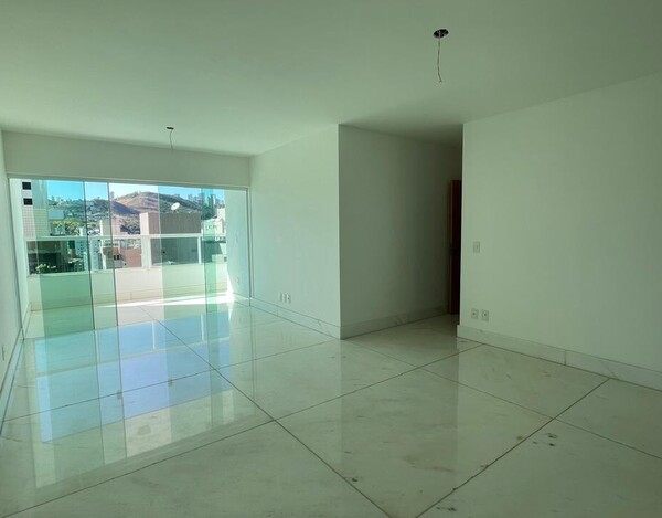 APARTAMENTO 4 QUARTOS EM PRÉDIO COM ESTRUTURA DE LAZER COMPLETA