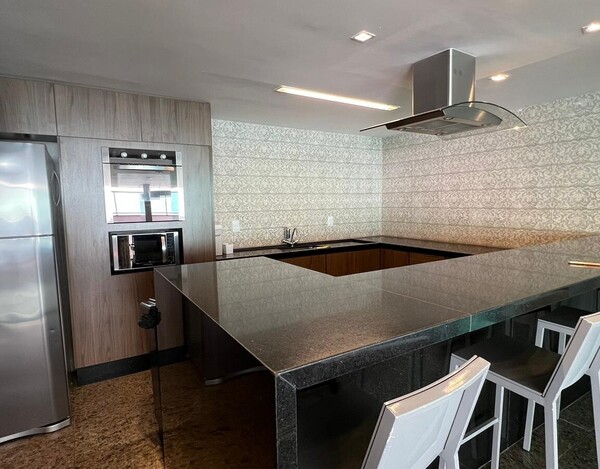 APARTAMENTO 4 QUARTOS EM PRÉDIO COM ESTRUTURA DE LAZER COMPLETA