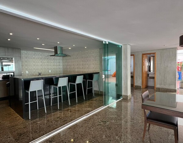 APARTAMENTO 4 QUARTOS EM PRÉDIO COM ESTRUTURA DE LAZER COMPLETA