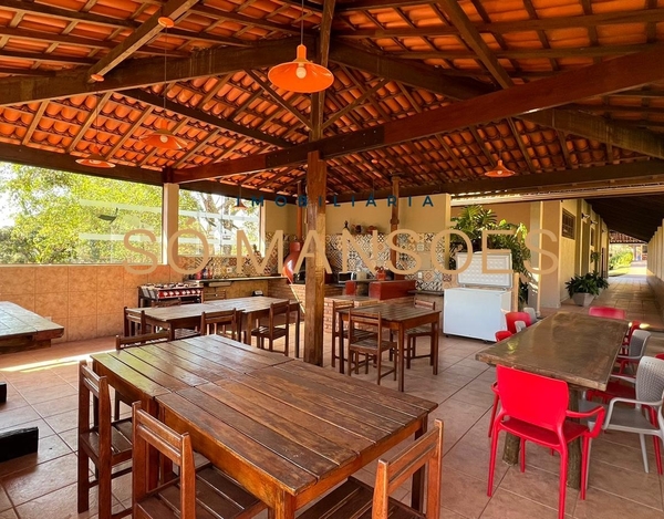 CASA ESPETACULAR NO CONDOMÍNIO ACONCHEGO DA SERRA