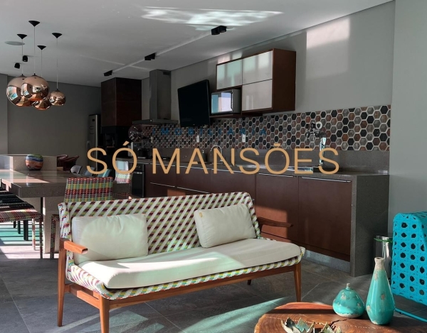 Casa de Luxo de 748 m² à Venda com 3 Suítes e Piscina Privativa no Vila Alpina, Nova Lima - MG