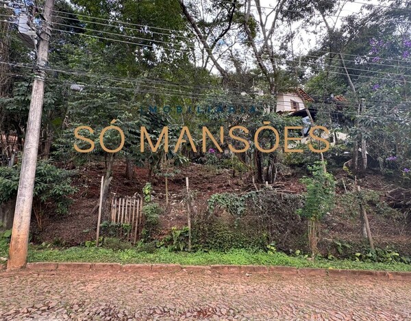 EXCELENTE LOTE DE 1.219m² À VENDA EM ACLIVE