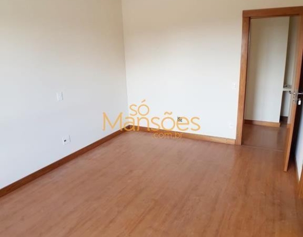 Casa de Luxo de 835 m² à Venda com 5 Suítes e Sauna no Alphaville - Lagoa dos Ingleses, Nova Lima - MG
