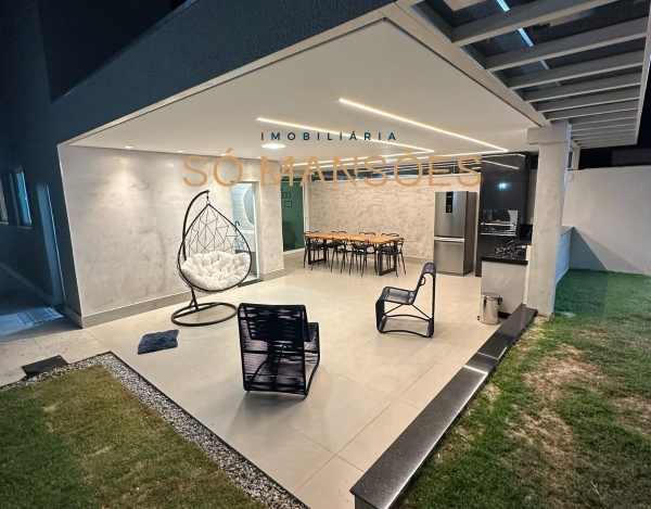 Casa de Alto Padrão de 280 m² à Venda com 1 Suíte e Piscina Aquecida no Condomínio Pampulha, Belo Horizonte - MG