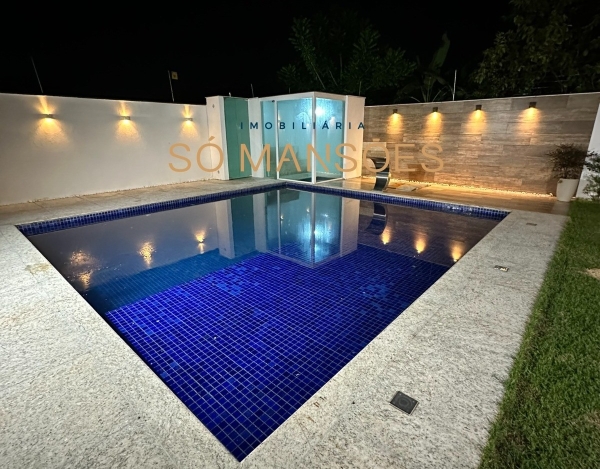Casa de Alto Padrão de 280 m² à Venda com 1 Suíte e Piscina Aquecida no Condomínio Pampulha, Belo Horizonte - MG