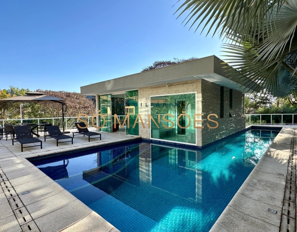 Casa de Luxo de 496 m² à Venda com 3 Suítes e Espaço Gourmet no Vila Alpina, Nova Lima - MG