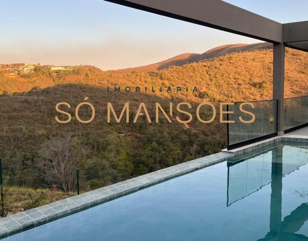 Casa de Luxo de 488 m² à Venda com 3 Suítes e Vista Deslumbrante no Vila Del Rey, Nova Lima - MG