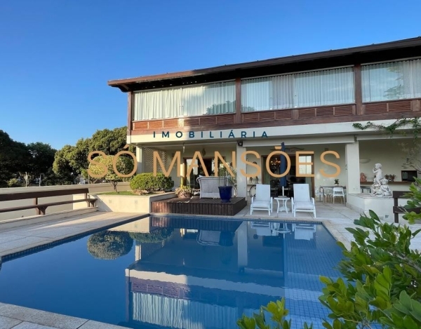 Casa de Luxo de 816 m² à Venda com 6 Suítes e Vista Deslumbrante no Pampulha, Belo Horizonte - MG