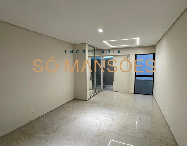 CASA À VENDA NO VALE DOS CRISTAIS / LUXO E INOVAÇÃO