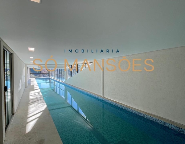 CASA À VENDA NO VALE DOS CRISTAIS / LUXO E INOVAÇÃO