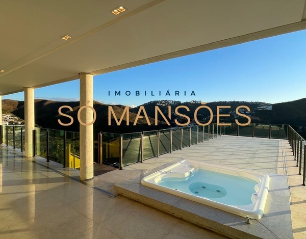 CASA À VENDA NO VALE DOS CRISTAIS / LUXO E INOVAÇÃO