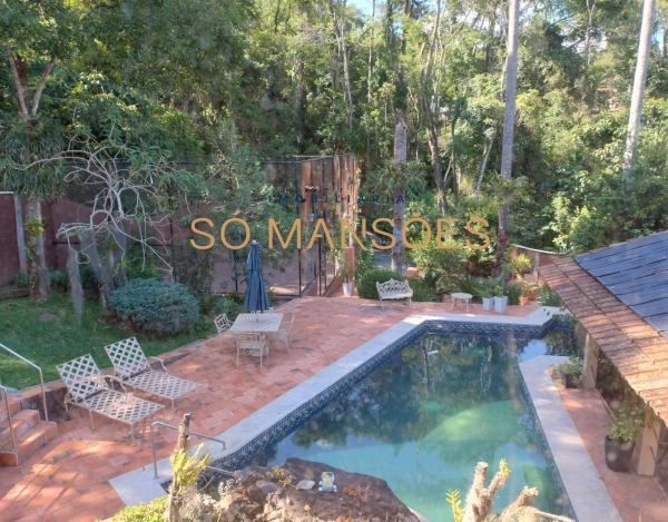 Casa de Alto Padrão de 430 m² à Venda com 1 Suíte e Piscina Aquecida no Bosque Residencial do Jambreiro, Nova Lima - MG