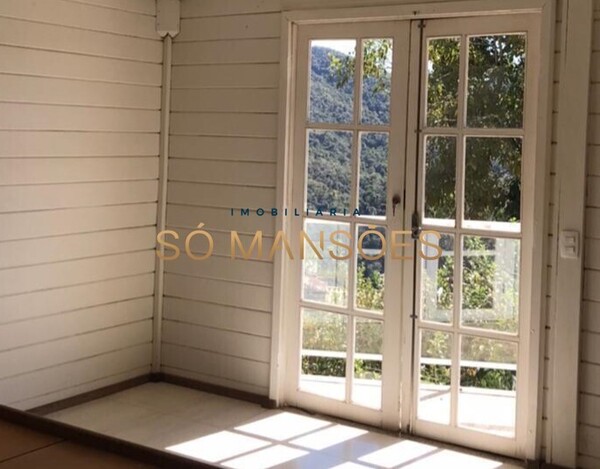 Casa de 309m² à Venda no Condomínio Veredas das Geraes – Elegância e Vista Deslumbrante.