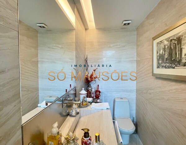 Cobertura de 451m² à venda no condomínio Vila Hartt.