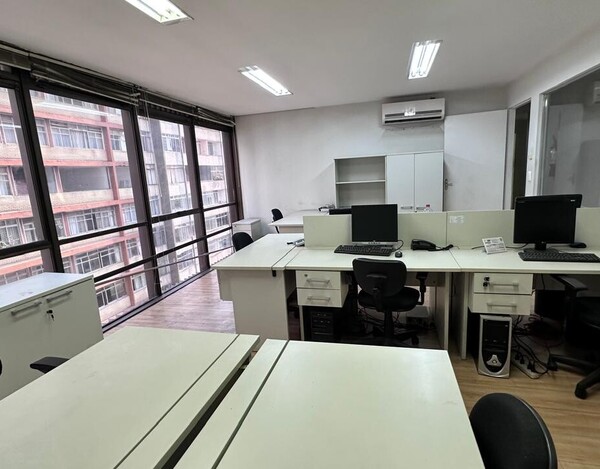 SALA COM 151 M² PARA LOCAÇÃO NO CENTRO DE BELO HORIZONTE