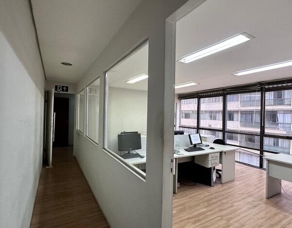 SALA COM 151 M² PARA LOCAÇÃO NO CENTRO DE BELO HORIZONTE