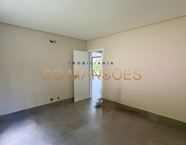 CASA DE 550 M² À VENDA NO CONDOMÍNIO VILA ALPINA – EM FASE FINAL DE CONSTRUÇÃO E COM VISTA DEFINITIVA.