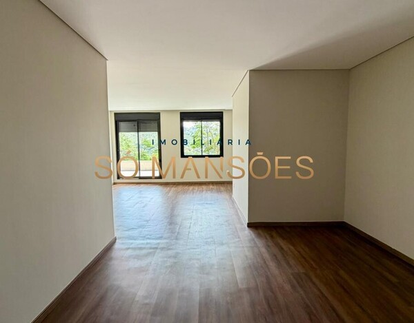 CASA DE 550 M² À VENDA NO CONDOMÍNIO VILA ALPINA – EM FASE FINAL DE CONSTRUÇÃO E COM VISTA DEFINITIVA.